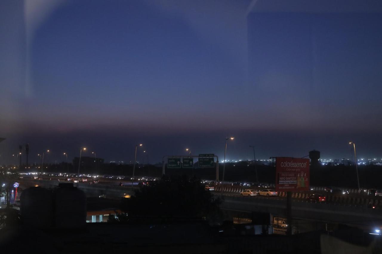 Airport Hotel Bollywood Paradise New Delhi Exterior photo